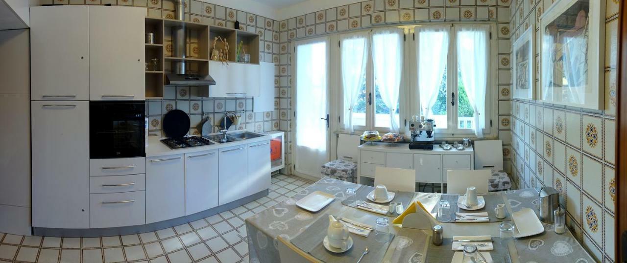 Biancavilla B&B เบรเชีย ภายนอก รูปภาพ
