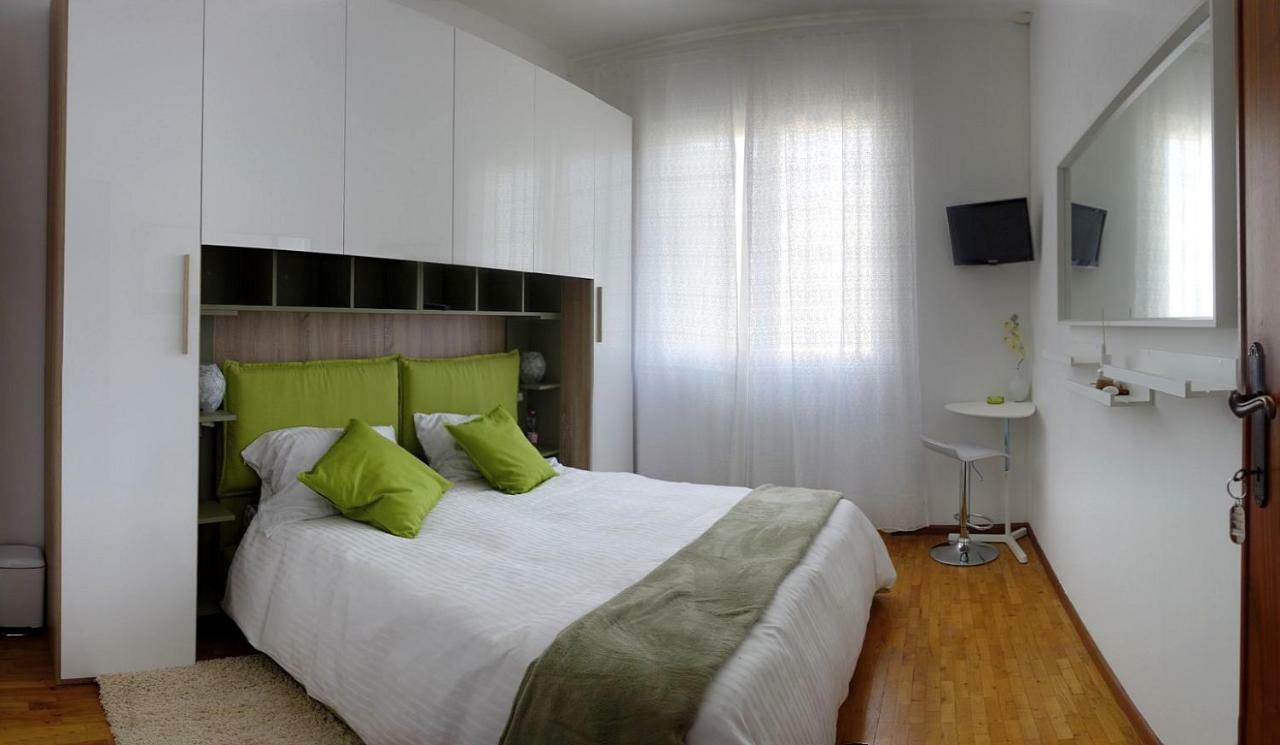 Biancavilla B&B เบรเชีย ภายนอก รูปภาพ