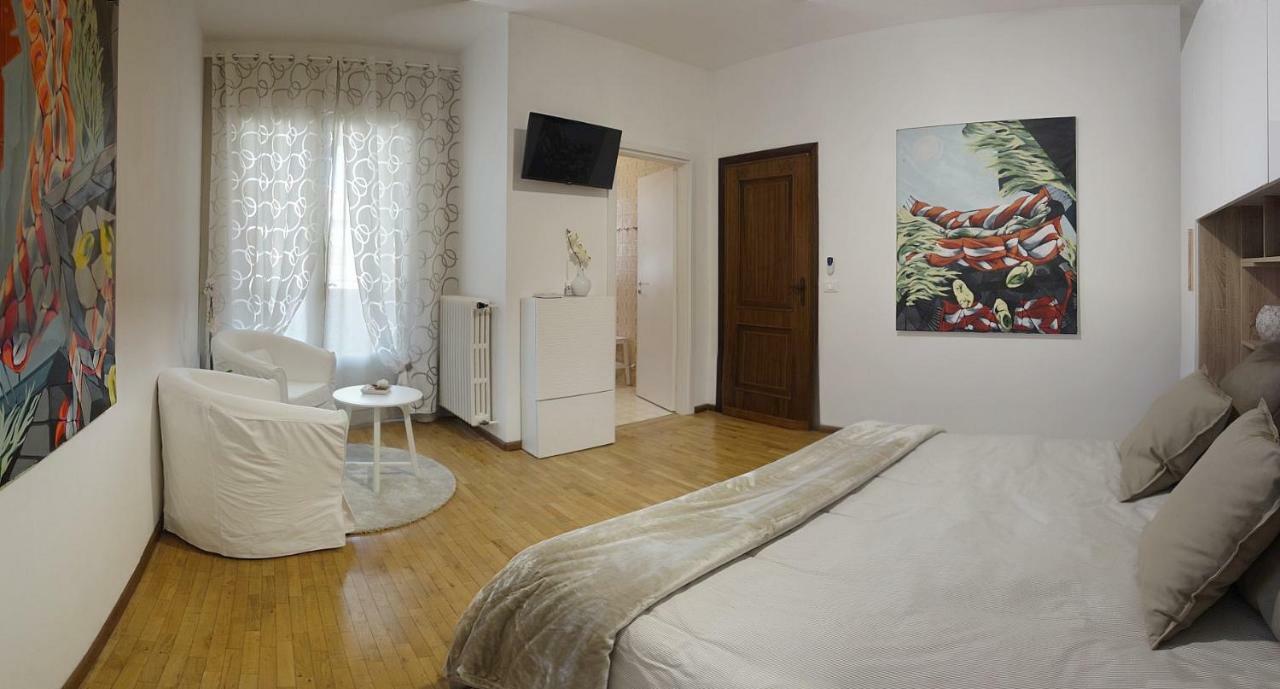 Biancavilla B&B เบรเชีย ภายนอก รูปภาพ